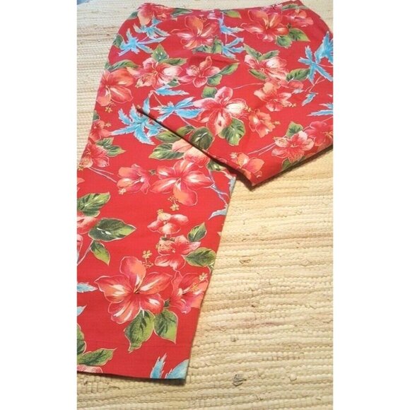Erika Size 8 Sunny Floral Capris - Red Floral Straight Leg - Picture 1 of 5